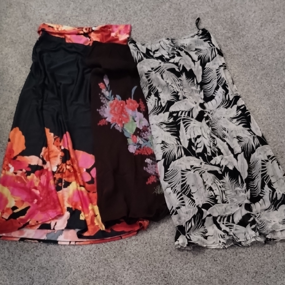 Floral and Leaf Print Women's Skirt Set